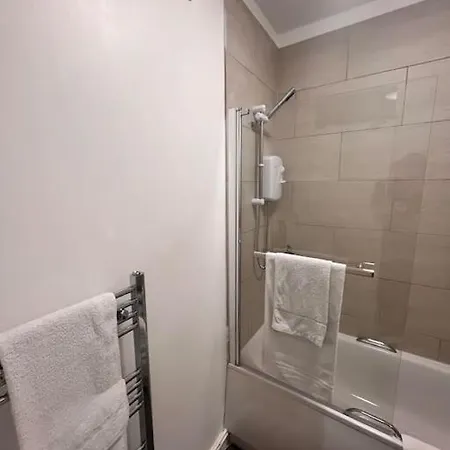 Beautiful Flat One Bedroom In Apartment London