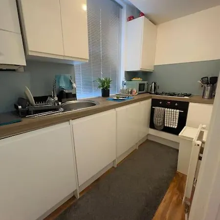 Apartment Beautiful Flat One Bedroom In London
