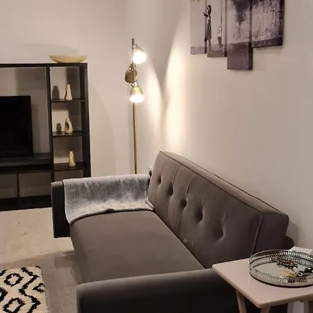 London Serviced Sweet Luxe Estates * Croydon