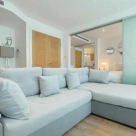 Vauxhall Luxury Manhattan Apartment London