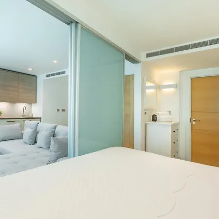 Vauxhall Luxury Manhattan Apartment *