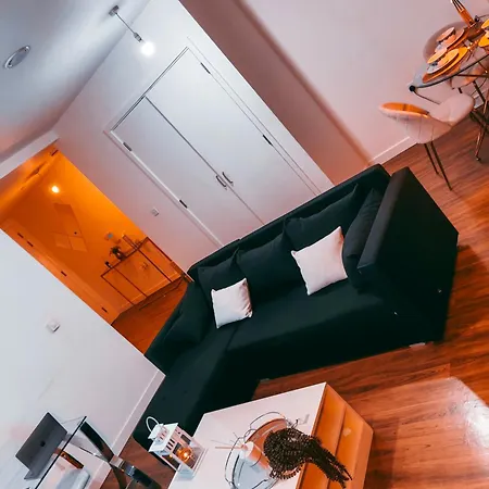 02 Arena View Apartment