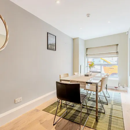 Holiday home Fantastic Multilevel 3br, Vibrant Angel, 5min Tube London
