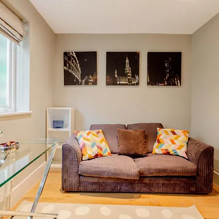 Fantastic Multilevel 3br, Vibrant Angel, 5min Tube London