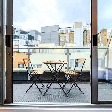 Fantastic Multilevel 3br, Vibrant Angel, 5min Tube Holiday home *