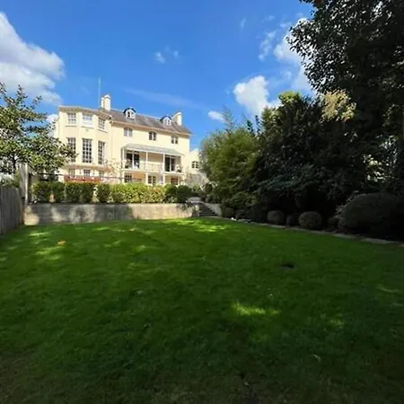 Park Village Luxury House - Holiday home London