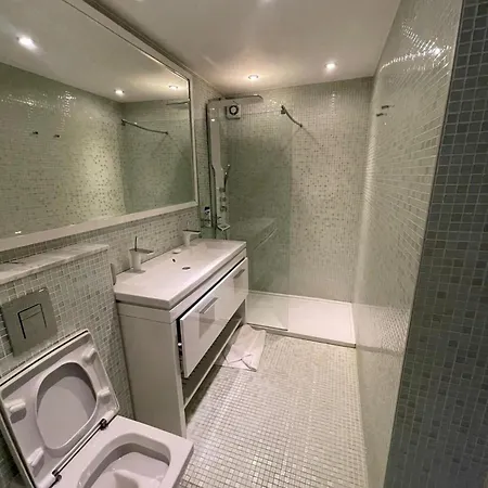 Park Village Luxury House - London