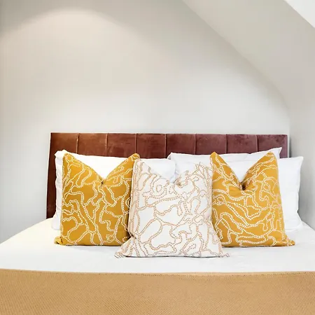 Comfortable In Shoreditch High Street Apartment