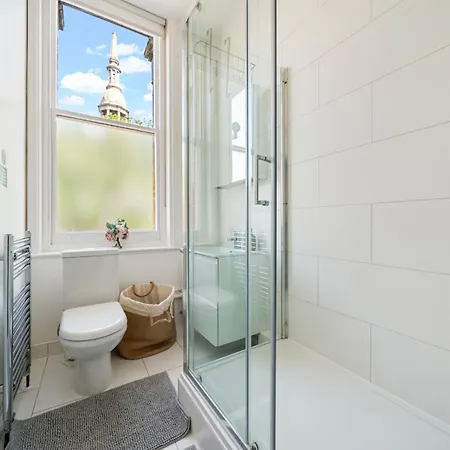 Comfortable In Shoreditch High Street * London