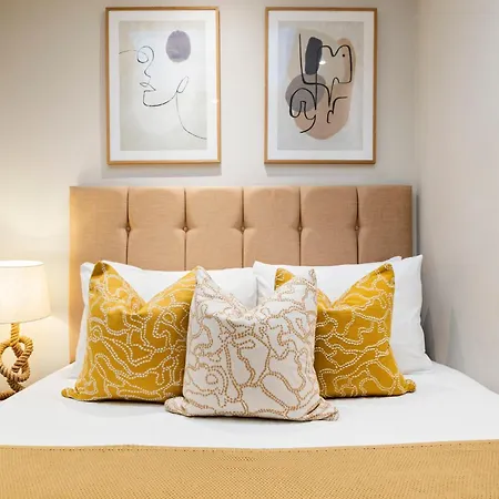 Comfortable In Shoreditch High Street Apartment *