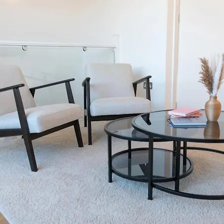 Stunning Spacious En-suite Flat - 6 Min To Trains -pass The Keys Apartment London