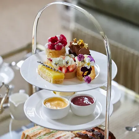 Egerton House 5* London