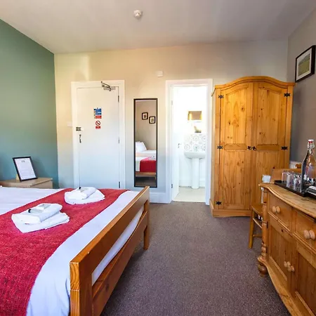 Inn The W7 London