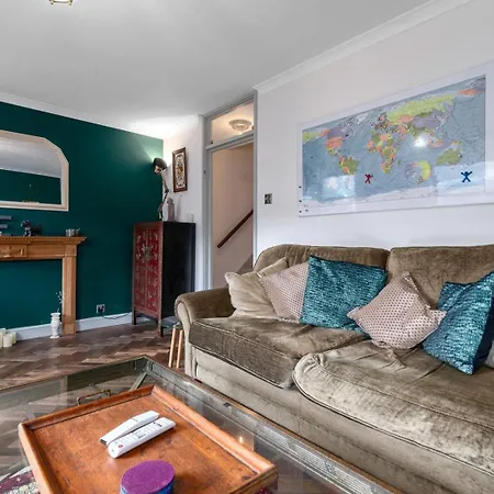 Holiday home Guestready - Beautiful 2br Townhouse W Garden London