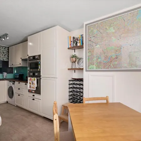 Holiday home Guestready - Beautiful 2br Townhouse W Garden London