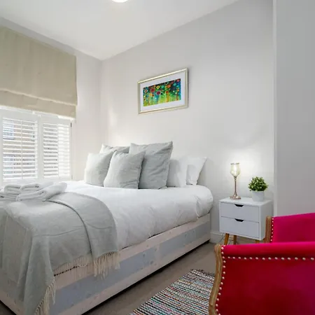 Holiday home Guestready - Family With Garden For 6 *
