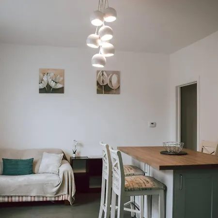 The Near Strawberry Hill Apartment Twickenham