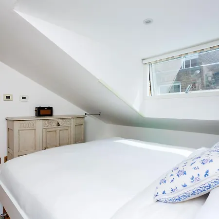 Veeve - Harmonious Hideaway Holiday home London