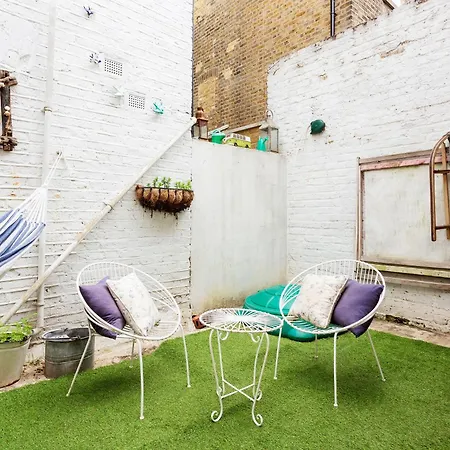 Veeve - Harmonious Hideaway London
