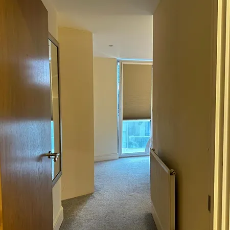 Apartment Canary Wharf London