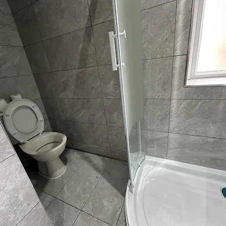 Double With Free Wifi Keedonwood Road Bromley