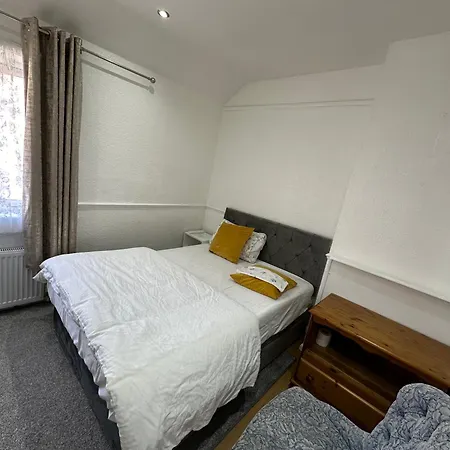 Double With Free Wifi Keedonwood Road Bromley
