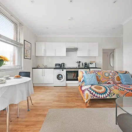 Apartment Family Friendly - Stylish Kentish Town London