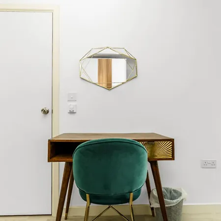 Stylish Surrey Quays - 10 Mins From Station 아파트 런던