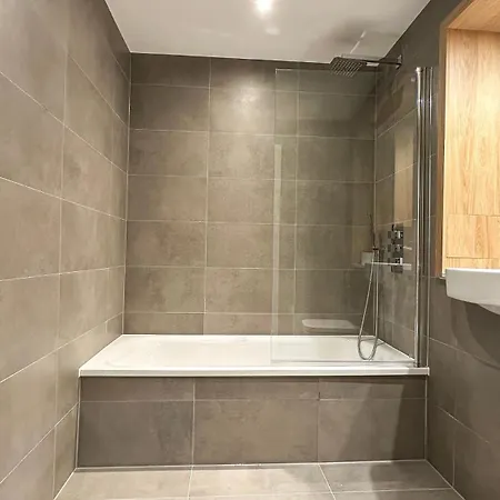 Duplex 3bed 3bath Modern Fast Wifi - Luxurylondonstays London