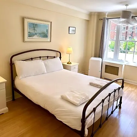 The G Spot 2 Bedroom Edgware Road *