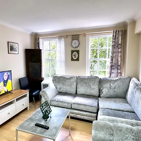 The G Spot 2 Bedroom Edgware Road London