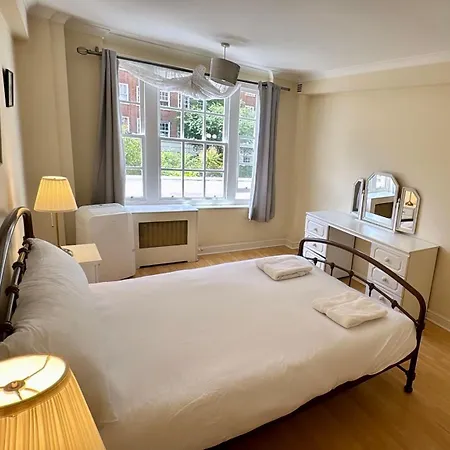 The G Spot 2 Bedroom Edgware Road * London