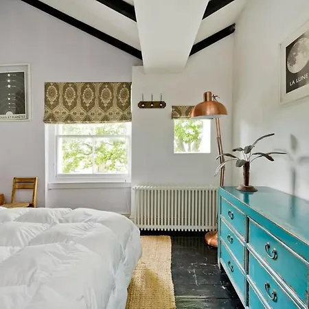 Apartment Long Discounts- 1 Bed Bohemian Loft Style