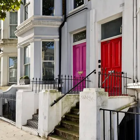 Long Discounts- 1 Bed Bohemian Loft Style * London