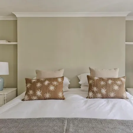 Fabulous 3 Bed Flat Chelsea Apartment *