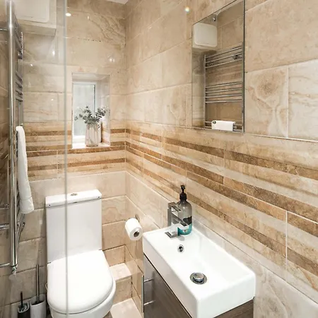 Apartment Rd Central-cozy-westfields-2bed-new-westfields- *