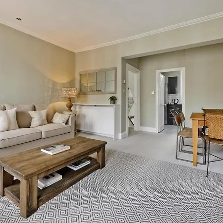 Apartment Fabulous 3 Bed Flat Chelsea London