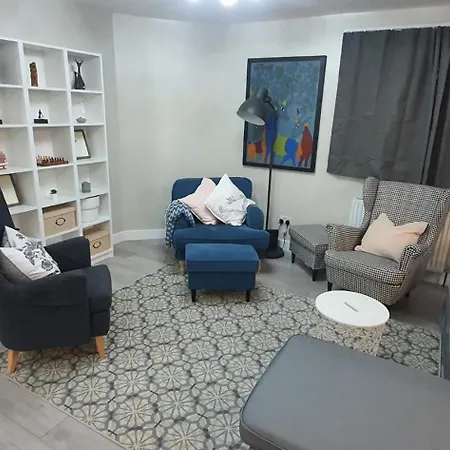 Charming Wembley Near Wembley Stadium *