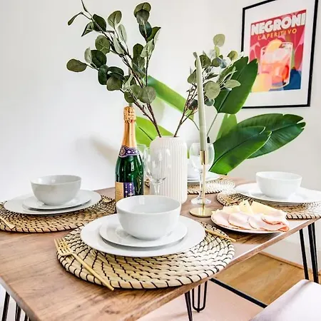 Apartment Heart Of Hackney 2bed Garden Flat Sleeps 6 *