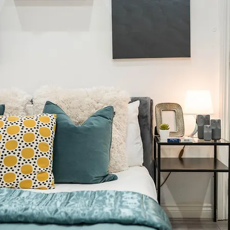 S1-4 Central - Self Equipped- 15 Minutes To Oxford Street & Marble Arch Apartment London