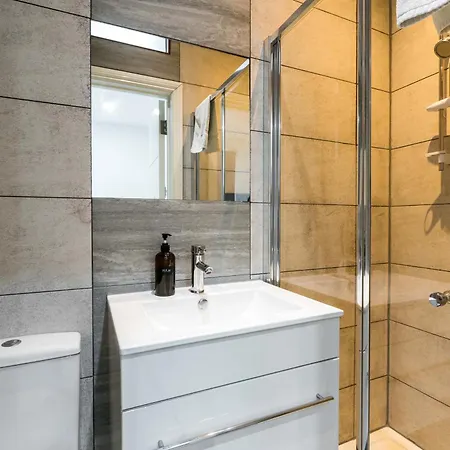 Apartment S1-4 Central - Self Equipped- 15 Minutes To Oxford Street & Marble Arch *