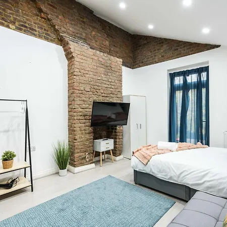 S1-4 Central - Self Equipped- 15 Minutes To Oxford Street & Marble Arch Apartment *