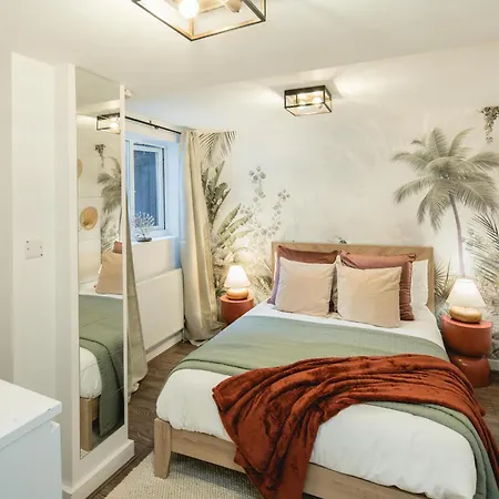 Bd Kensingtonolympia-newly Renovated 3bed Apartment London