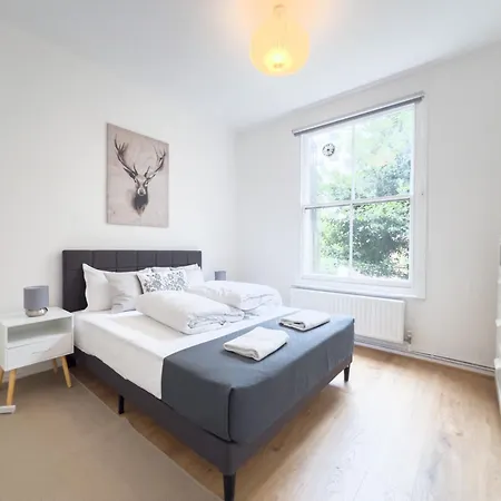 Pleasant 1 Bedroom Camden -on 1st Floor *
