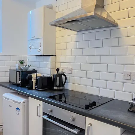 Pleasant 1 Bedroom Camden -on 1st Floor Londres