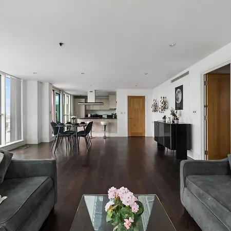 Appartamento Incredible Skyline Riverview Zone 1 Londra