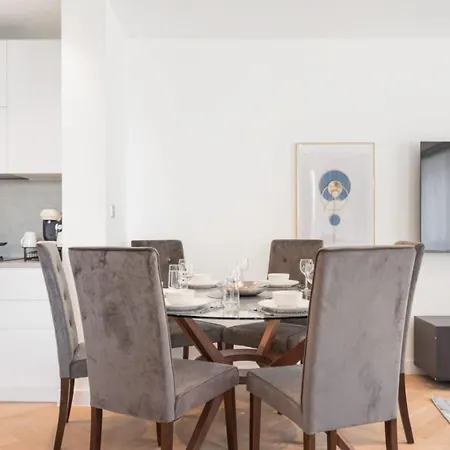 Melrose Place 7beds Free Wifi Wembley Stadium 15mins To Lägenhet