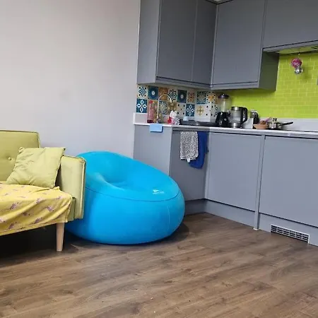 Stylish And Spacious New Flat *