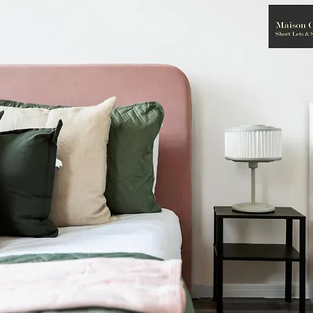 Apartment Dollis Valley 3bedroom House Sleeps 8 In London With Free Parking By Maison Christo Short Lets & Serviced *