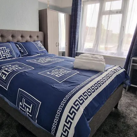 Rowan Crescent's Luxury Stay-in 3 Homestay *